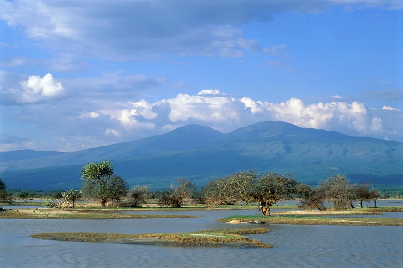 Lake Eyasi & the Great Rift Valley