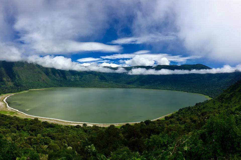 Empakai Crater Hike In Ngorongoro