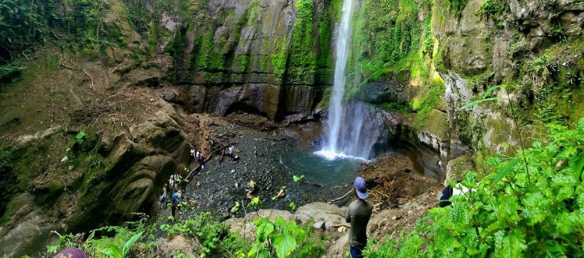 Hike To Meru Waterfall