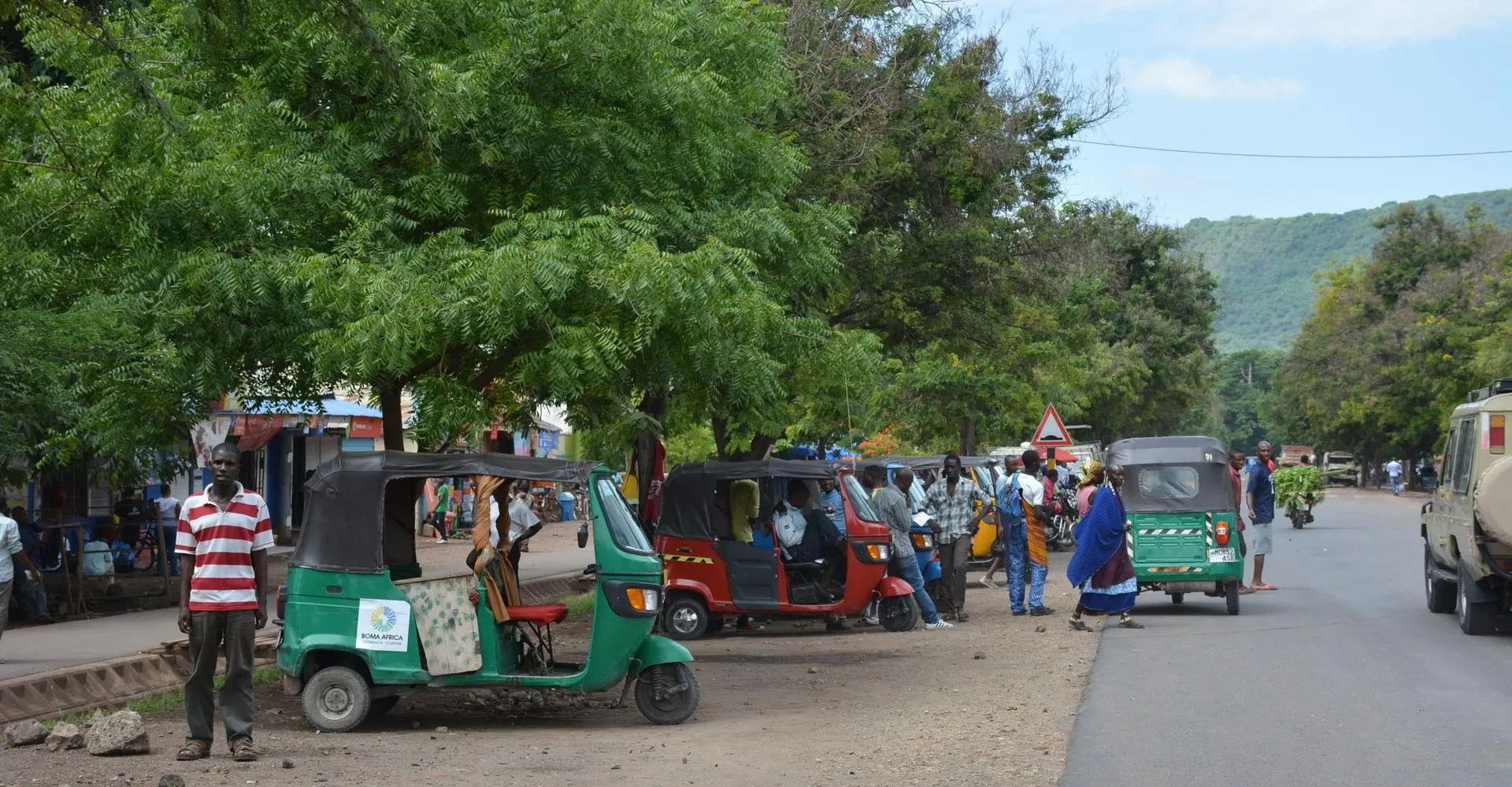 Tuk Tuk & Cycling Tours in Mto wa Mbu
